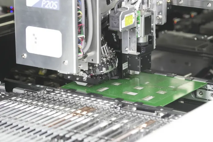 El cabezal P20S de la LX-8 sobre una placa